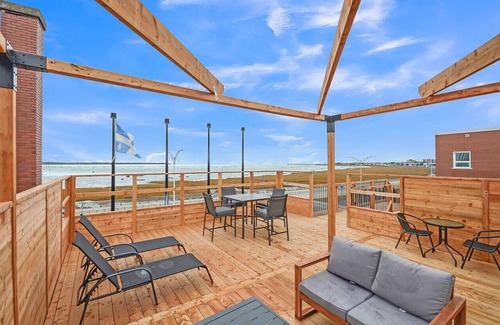 Rimouski-Neigette Apartment | Loft 206 | Rooftop | Downtown