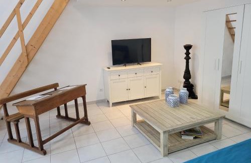 Cambrai Apartment | Loft 3 du Temple pour 4 pers & Parking