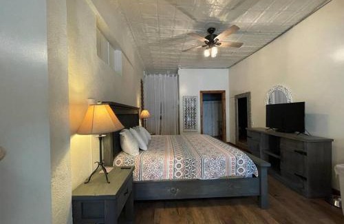 Alpine Apartment | Loft 4 - 1 of 5 downtown
