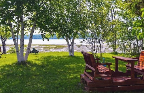 Ste Anne de Beaupre Apartment | Loft 4 | 2 Min Waterfront | BBQ & Fireplace