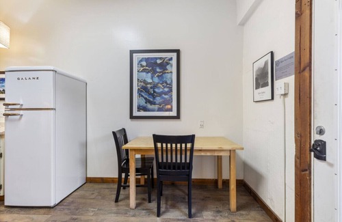 Alpine Apartment | Loft 4 - Downtown, ground level