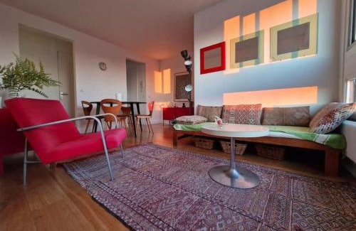Quartier de la Folie-Mericourt Apartment | Loft 80m2 Parking Vues magiques