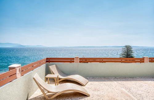 Chios Town Apartment | Loft Above the Blue