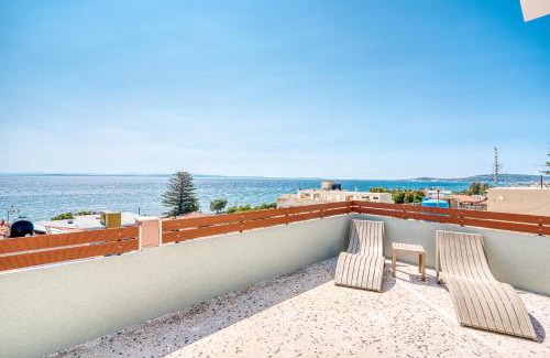 Chios Town Apartment | Loft Above the Blue