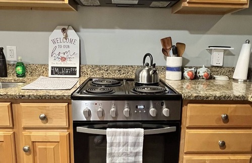 Brunswick Apartment | Loft Apt Just off C&O near Harpers Ferry, AT, train to DC, & Frederick