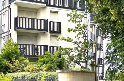 Tourgeville Apartment | Loft Armorial
