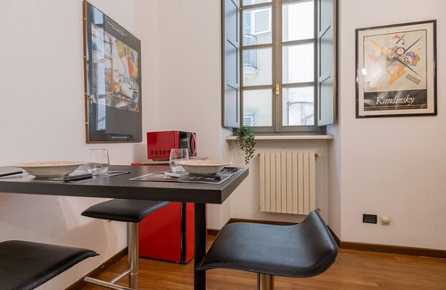 Roman Quarter Apartment | Loft Augusta a Piazza Castello by Wonderful Italy