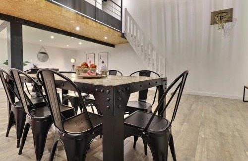 Chateauvert Apartment | Loft Billard