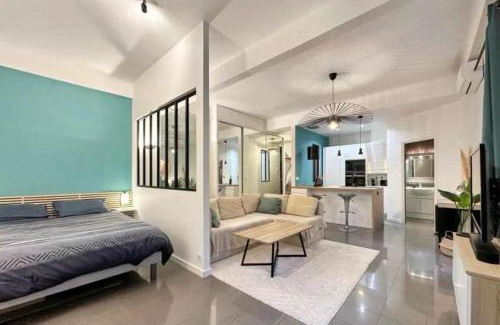Centre Ville-Gare Apartment | Loft Carré d'or - Wifi, climatisation, 4 personnes