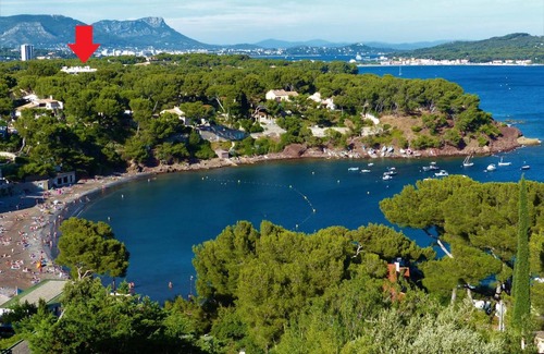 La Seyne-sur-Mer Apartment | Loft climatisé "La pinède", 50 m2, très calme, 5 mn à pied des plages, lit King Size