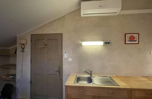 Caderousse Apartment | Loft Dans un Grand mas Avec Piscine