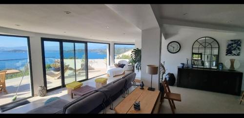 Verghia Apartment | loft de standing 150 m2 vue mer,de 2 à 6 pers à Mare e Sole Plage d'argent Verghia