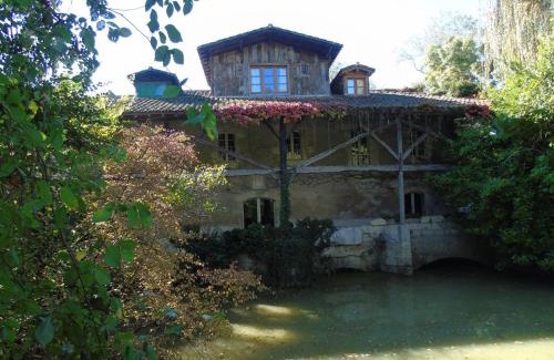 Fleurance Apartment | loft duplex du moulin de labarthe