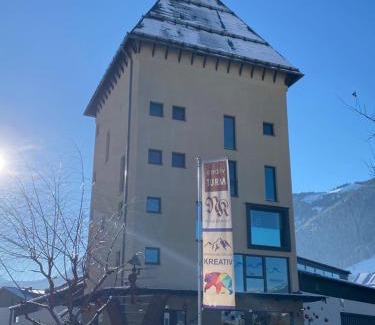 Maishofen Apartment | Loft im Turm
