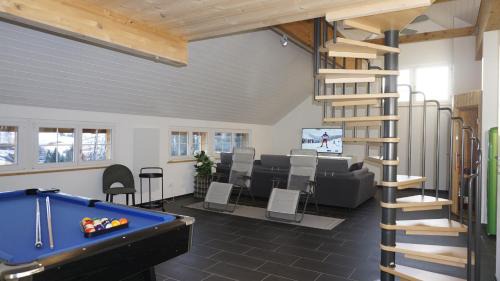 Herisau Apartment | Loft in der Natur mit Gartenzugang und Sauna