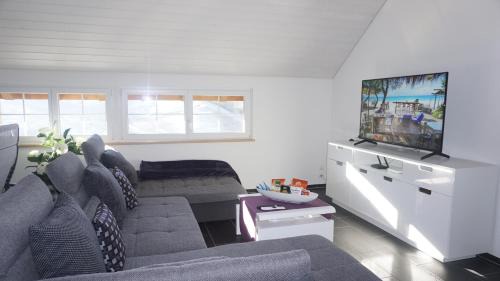 Herisau Apartment | Loft in der Natur mit Gartenzugang und Sauna