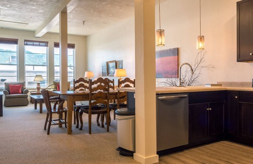 Grants Pass Apartment | Loft in Grants Pass Center # 117