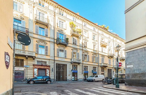 Historic Centre Apartment | Loft in the Center of Turin