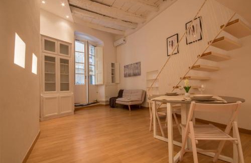 Historic Castle District Apartment | Loft Lamarmora 18