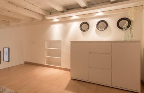 Historic Castle District Apartment | Loft Lamarmora 18