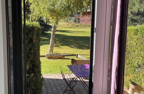 La Salle-les-Alpes Apartment | Loft-like garden level. 3-room mountain corner