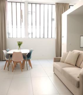 14th Arrondissement Apartment | Loft Moderne et Lumineux