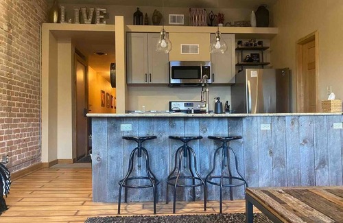 Salida Condo | Loft on (F) St! 2 blocks to river! *No pet fee