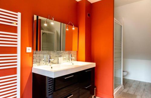 Caen City Centre Apartment | Loft pour 2 au port de Caen