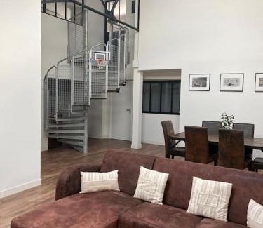 Laval Apartment | Loft proche centre ville Hôtes habitant à l étage