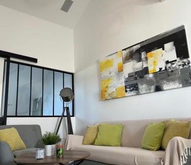Saint Joseph/Mittelharth Apartment | Loft ravissant avec parking gratuit