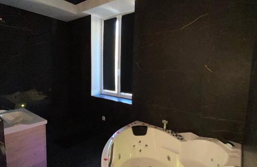 Valbenoite - Le Bernay - Valfuret Apartment | Loft romantique avec jacuzzi comprenant pack romantique et champagne OFFERTS