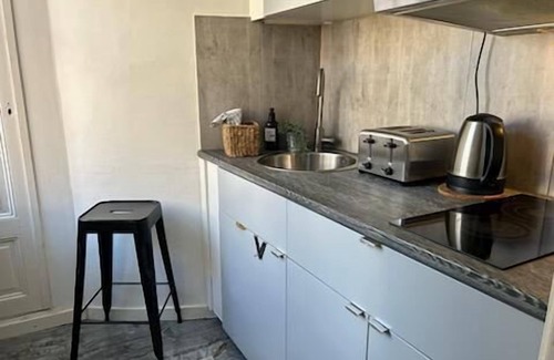 Norrmalm Apartment | Loft - Sleeps 3 - WiFi - Close to Attractions
