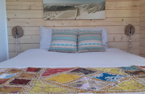 Laxa Municipality Cabin | Loft-Sleeps5-Parking-Spa-LakeViews-PetFriendly