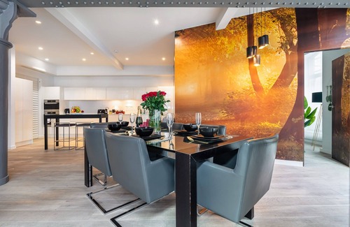 Westminster Apartment | Loft Style Luxury Nr Buckingham Pal. HUGE 3bd 2bth