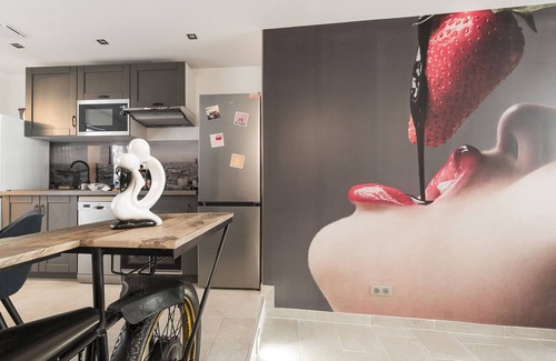 Centre-Ville Apartment | LOFT with private jacuzzi, CENTRE VILLE PONTOISE