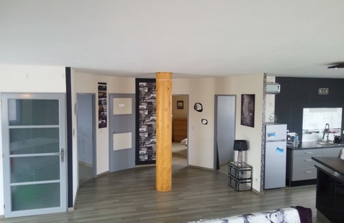 Friville-Escarbotin Apartment | LOFTCOSY 115M2 in a round wooden house, WIFI and BEIN free sport