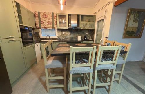 Itea Apartment | LoftElia Escape Itea - between Delphi and Galaxidi