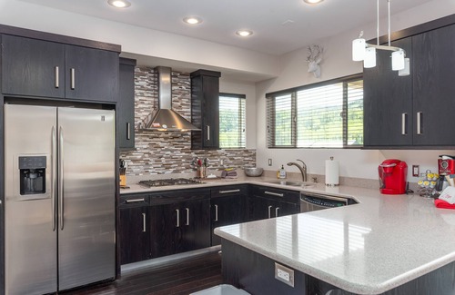 Brian Head Apartment | Lofts 2-A-Stunning Condo Right Across From Ski Resort