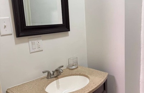 Madison Apartment | Lofts on Murphy by Rooms336