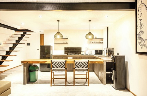 Munggu Apartment | Lofty NYC Vibes 200m to Canggu Beach