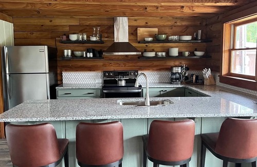 Heber Springs Cabin | Log Cabin with the Best Views of the Little Red River