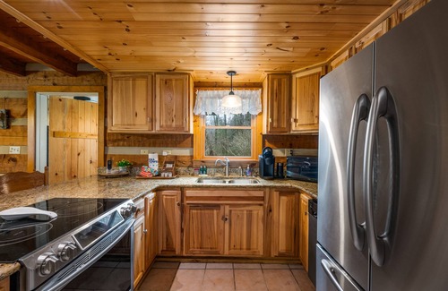 Gatlinburg - Pigeon Forge Cabin | Log Cabins & Barn on 3 Acre Property - Hot Tub, Gameroom, Sauna, & 2 Fire Pits