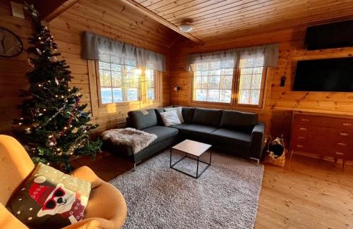 Rovaniemi Villa | Log cottages in 10 min from Santa Claus Village-Sauna&FreeParking