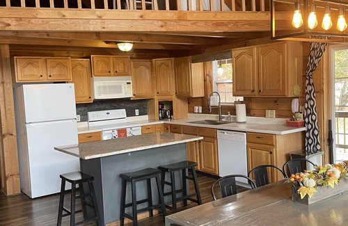 Tellico Plains House | Log Home Sanctuary