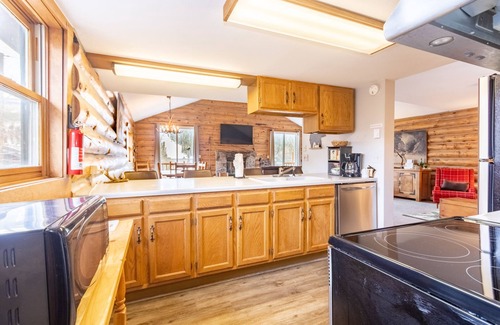 Keystone House | Log Home with Second Story Deck and Mountain Views; Patio w/Private Hot Tub