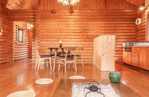 Atami House | Log house with natural hot spring and dog run/Atami Shizuoka