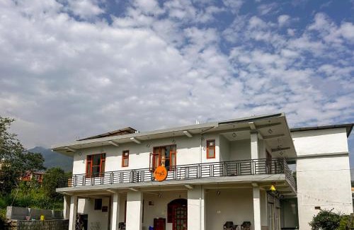 Gunehr Hostel | Logbaag Stays Bir