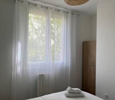 Oissel Apartment | Logement 10 minutes de rouen