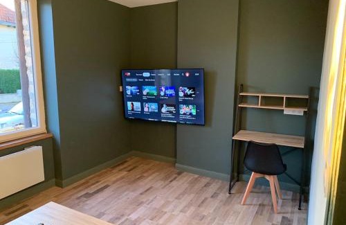 Damparis Apartment | Logement au calme, à proximité de tous