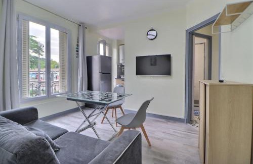 Aulnay-sous-Bois Apartment | Logement au pied de la gare